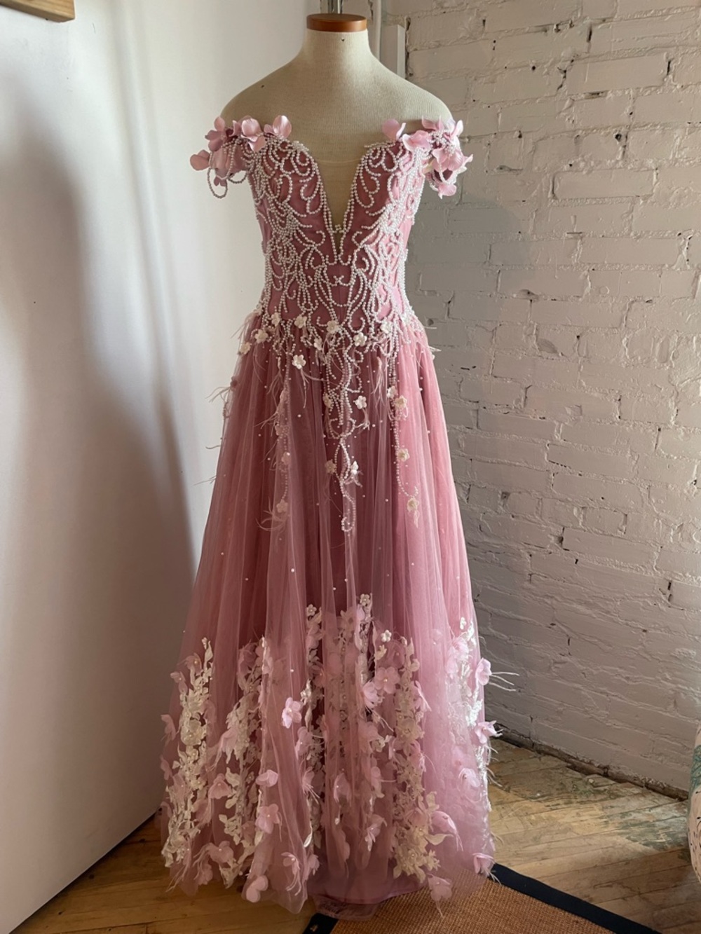 Elegant Off-Shoulder Lavender Floral/Pearl/Feather Appliqué Evening Gown